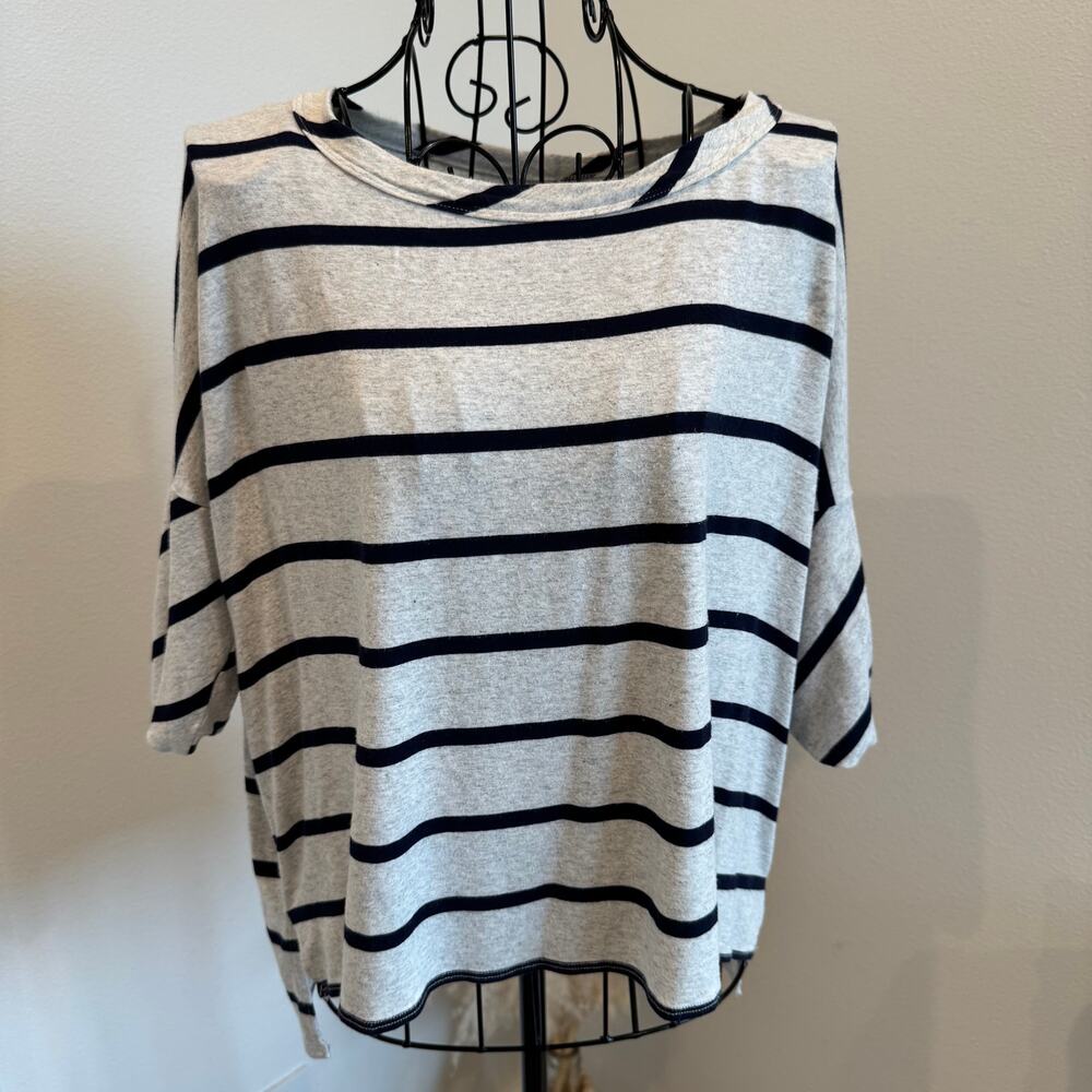 Chaser Heathered Gray Striped Dolman Sleeve Raglan Tee XS-Coastal, Preppy
